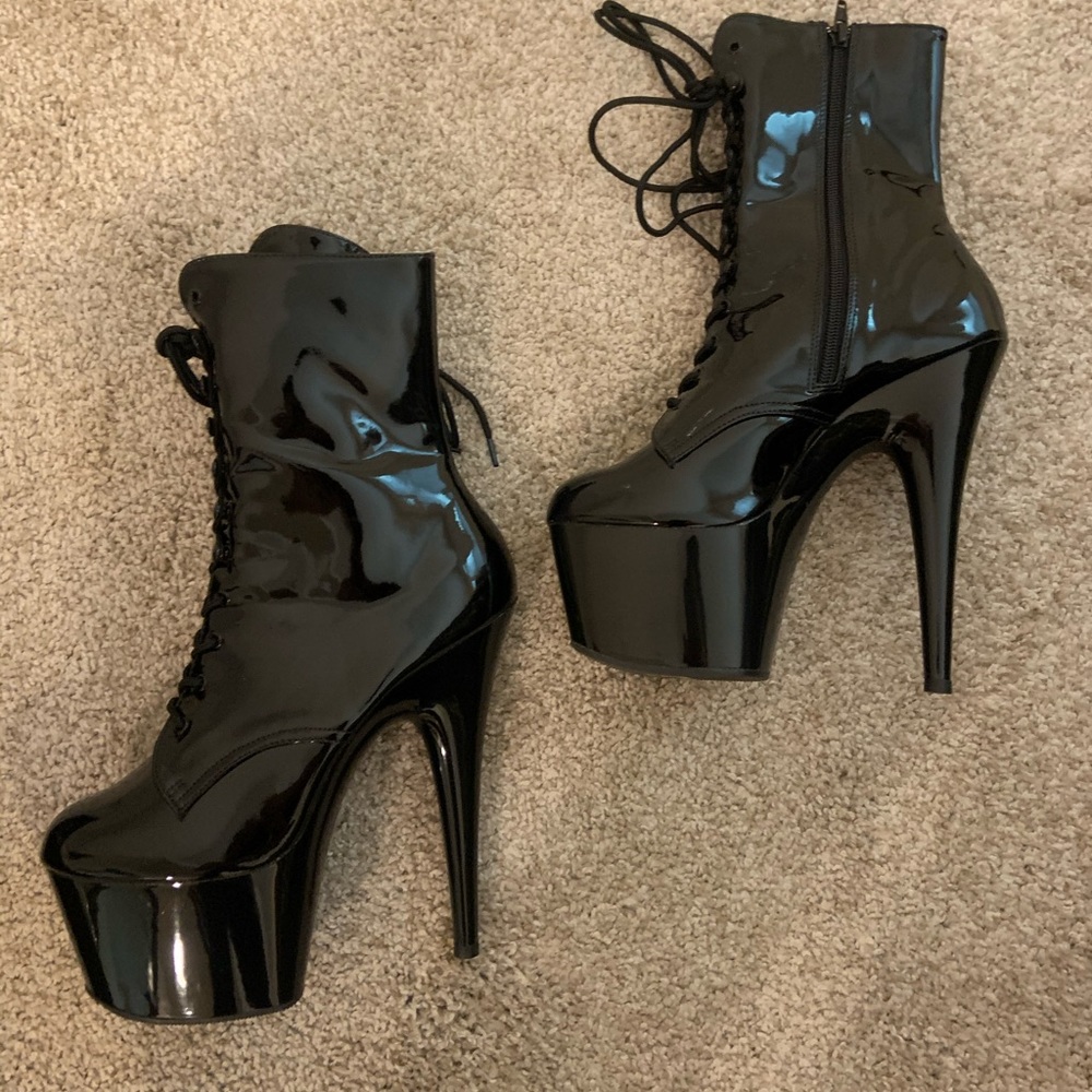 Pleaser Adore 1020 boots 7in